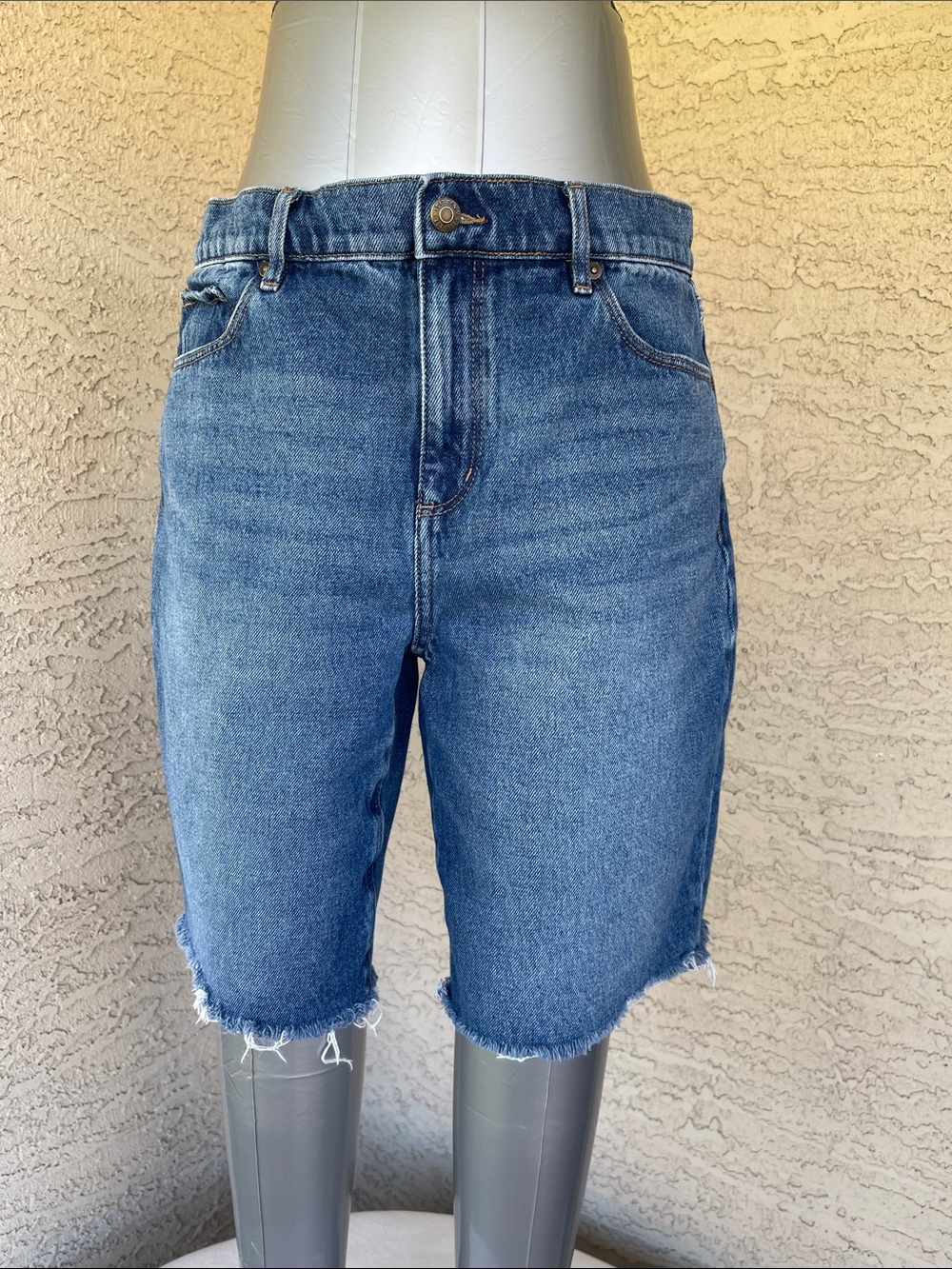 Loft high rise frayed hem Bermuda